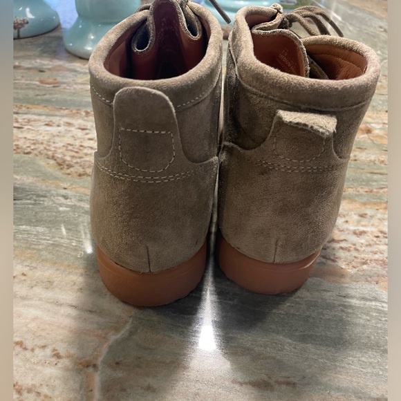 Hush Puppies Men's Bridgeport 2 Chukka Boots in taupe suede - size 7.5 - Picture 4 of 9